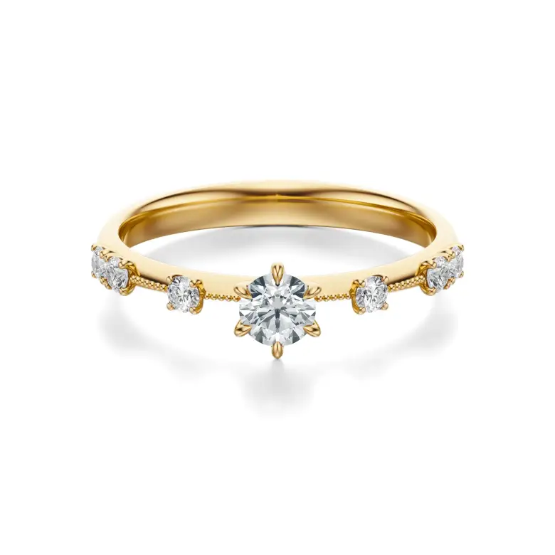 Pierścionek z diamentami